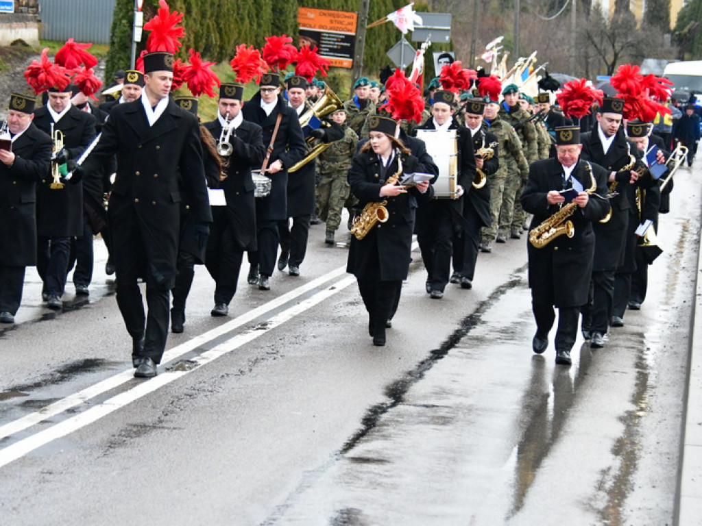 Regionalne obchody 40. rocznicy wprowadzenia stanu wojennego. Uczczono Józefa Krzysztofa Gizę i wszystkie ofiary walki komunistów z narodem (FOTO)