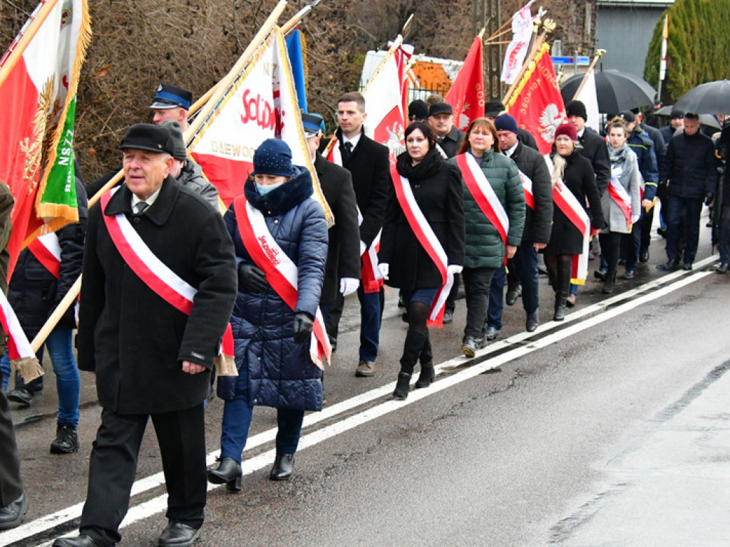 Regionalne obchody 40. rocznicy wprowadzenia stanu wojennego. Uczczono Józefa Krzysztofa Gizę i wszystkie ofiary walki komunistów z narodem (FOTO)