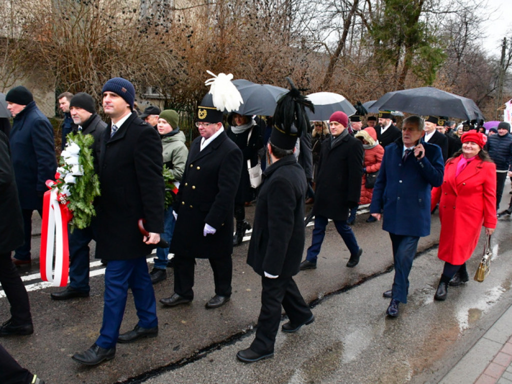 Regionalne obchody 40. rocznicy wprowadzenia stanu wojennego. Uczczono Józefa Krzysztofa Gizę i wszystkie ofiary walki komunistów z narodem (FOTO)