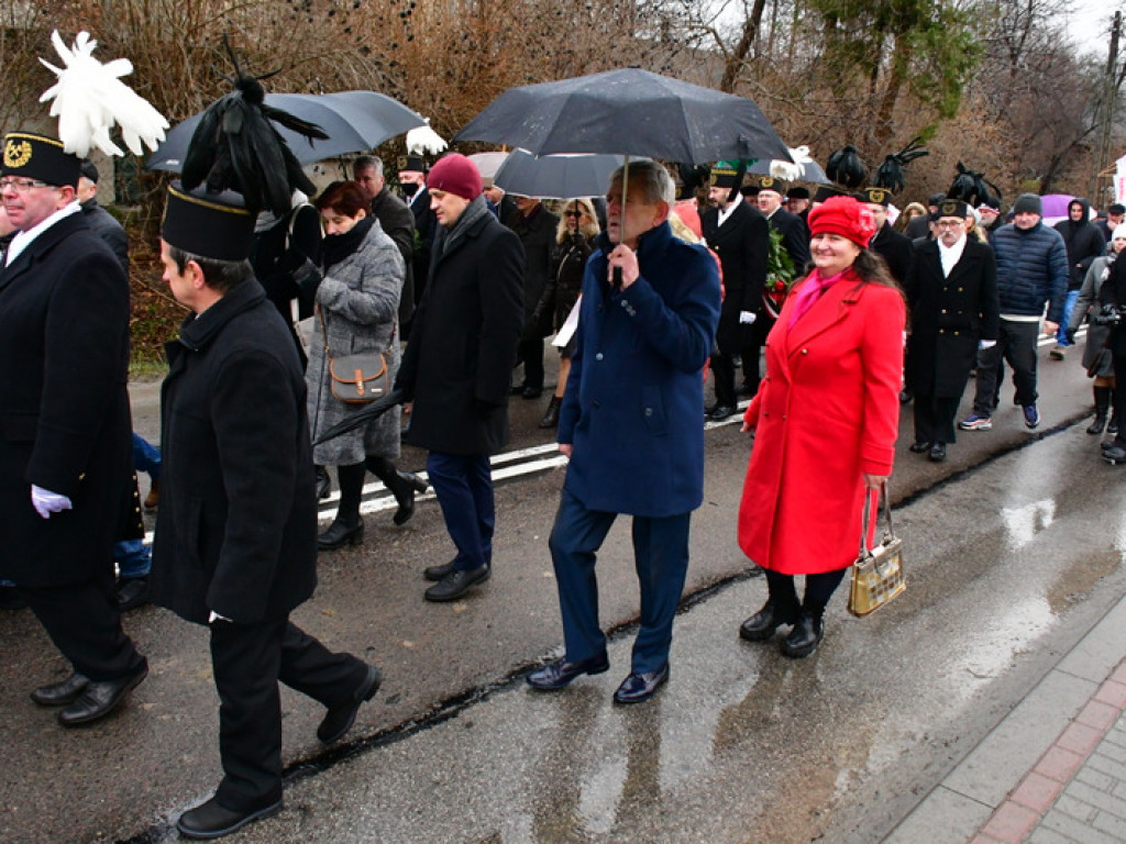 Regionalne obchody 40. rocznicy wprowadzenia stanu wojennego. Uczczono Józefa Krzysztofa Gizę i wszystkie ofiary walki komunistów z narodem (FOTO)