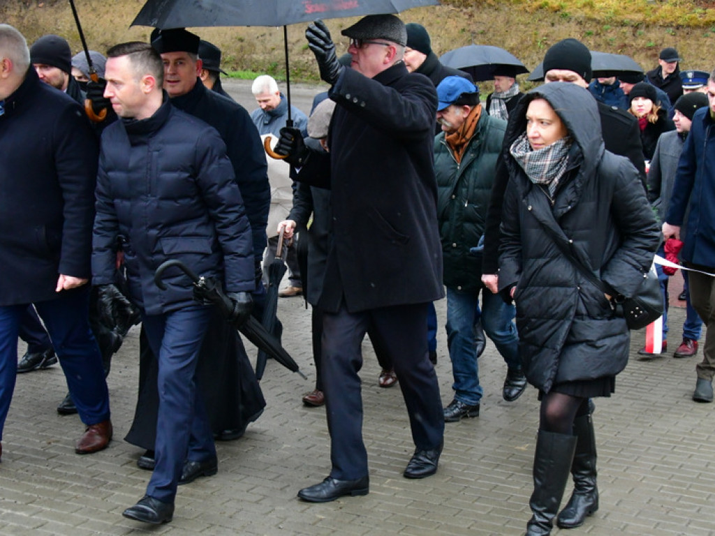 Regionalne obchody 40. rocznicy wprowadzenia stanu wojennego. Uczczono Józefa Krzysztofa Gizę i wszystkie ofiary walki komunistów z narodem (FOTO)