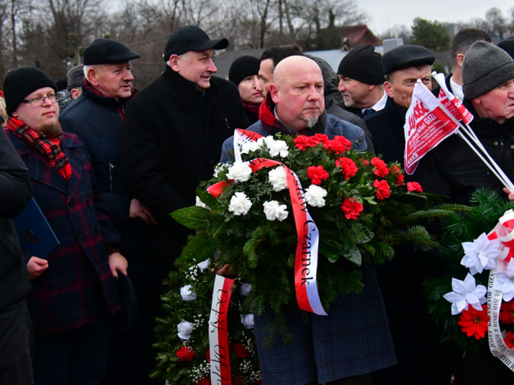 Regionalne obchody 40. rocznicy wprowadzenia stanu wojennego. Uczczono Józefa Krzysztofa Gizę i wszystkie ofiary walki komunistów z narodem (FOTO)