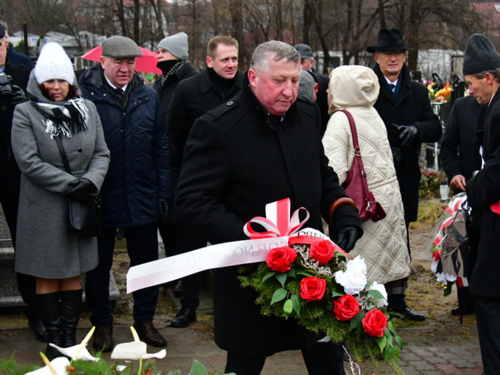 Regionalne obchody 40. rocznicy wprowadzenia stanu wojennego. Uczczono Józefa Krzysztofa Gizę i wszystkie ofiary walki komunistów z narodem (FOTO)