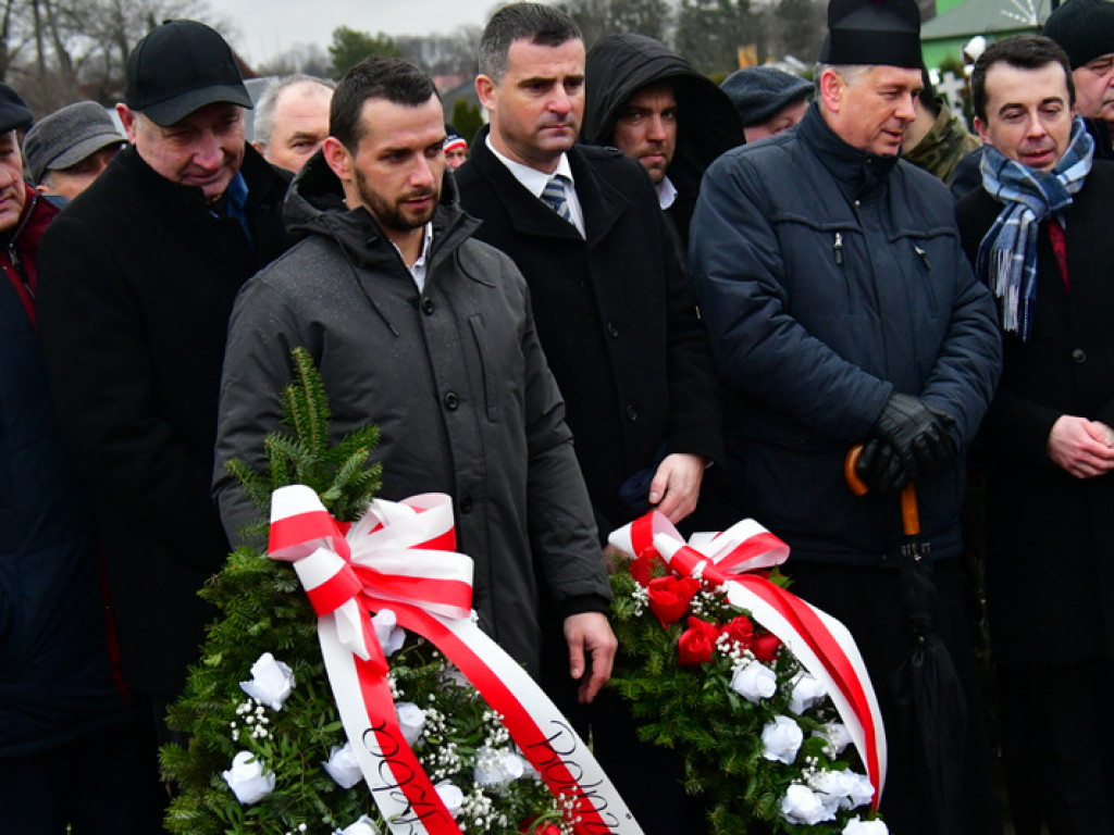 Regionalne obchody 40. rocznicy wprowadzenia stanu wojennego. Uczczono Józefa Krzysztofa Gizę i wszystkie ofiary walki komunistów z narodem (FOTO)