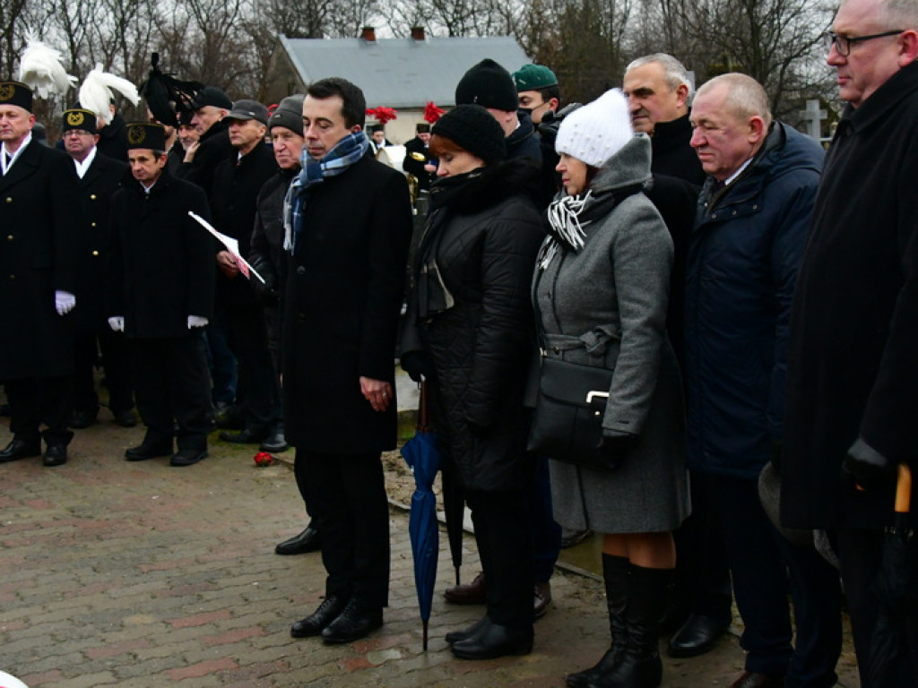 Regionalne obchody 40. rocznicy wprowadzenia stanu wojennego. Uczczono Józefa Krzysztofa Gizę i wszystkie ofiary walki komunistów z narodem (FOTO)