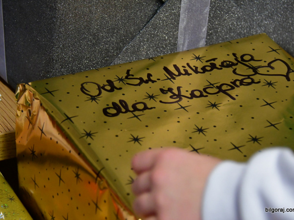 Wsparcie i prezenty dla dzieci z Domu Dziecka w Zwierzyńcu (FOTO)