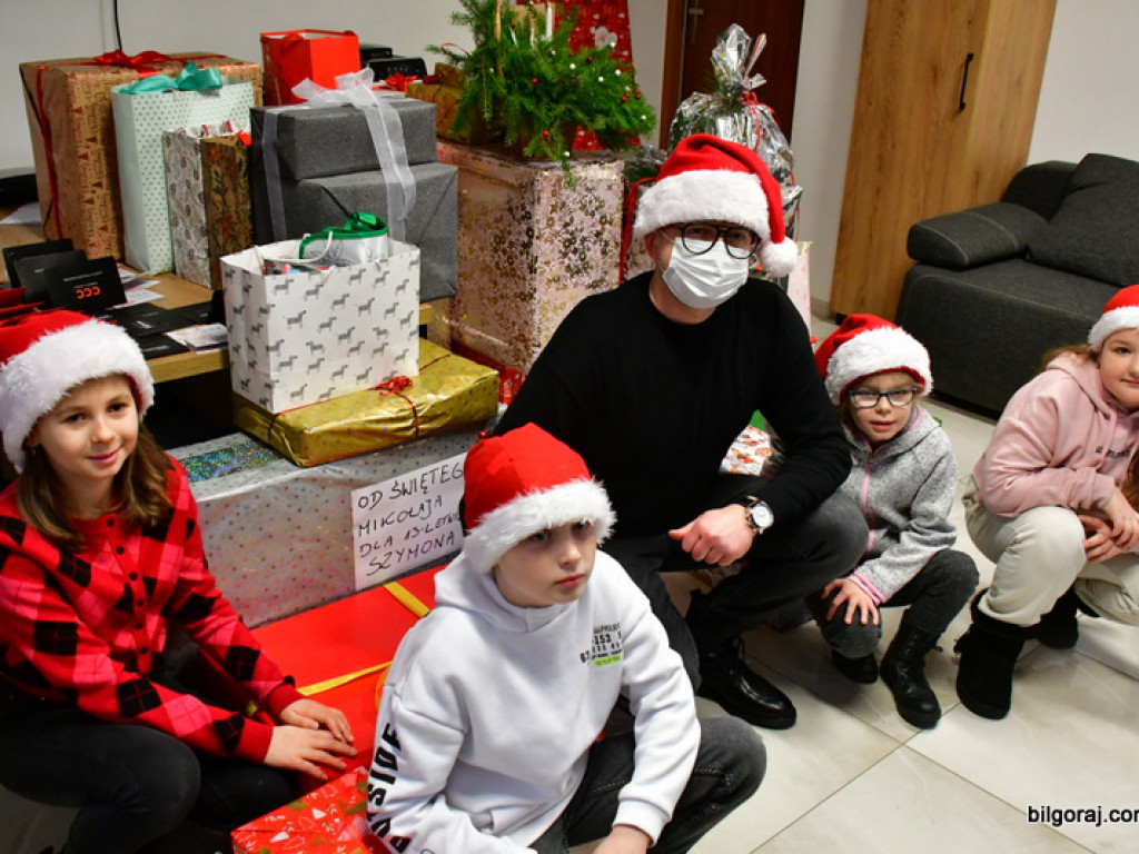Wsparcie i prezenty dla dzieci z Domu Dziecka w Zwierzyńcu (FOTO)