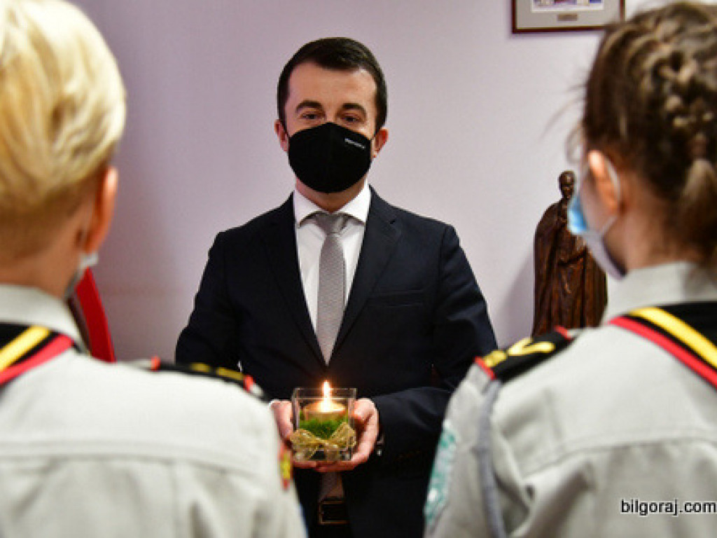 Betlejemskie Światło Pokoju 2021 (FOTO)