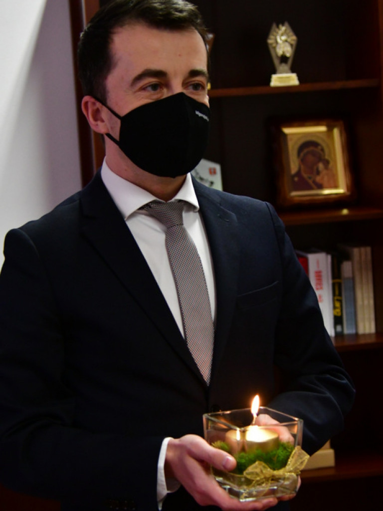 Betlejemskie Światło Pokoju 2021 (FOTO)