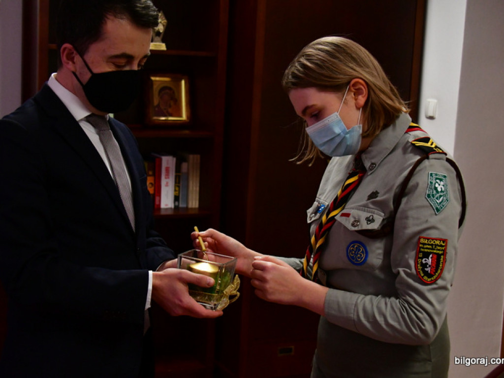 Betlejemskie Światło Pokoju 2021 (FOTO)