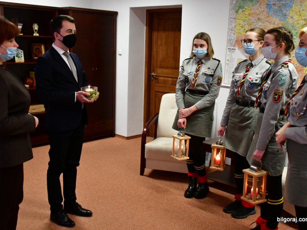 Betlejemskie Światło Pokoju 2021 (FOTO)