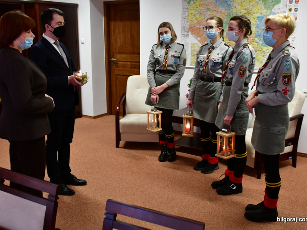 Betlejemskie Światło Pokoju 2021 (FOTO)