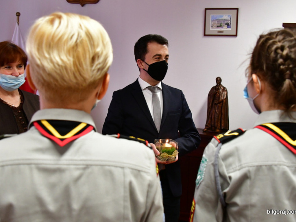 Betlejemskie Światło Pokoju 2021 (FOTO)