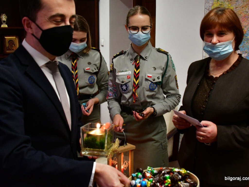 Betlejemskie Światło Pokoju 2021 (FOTO)