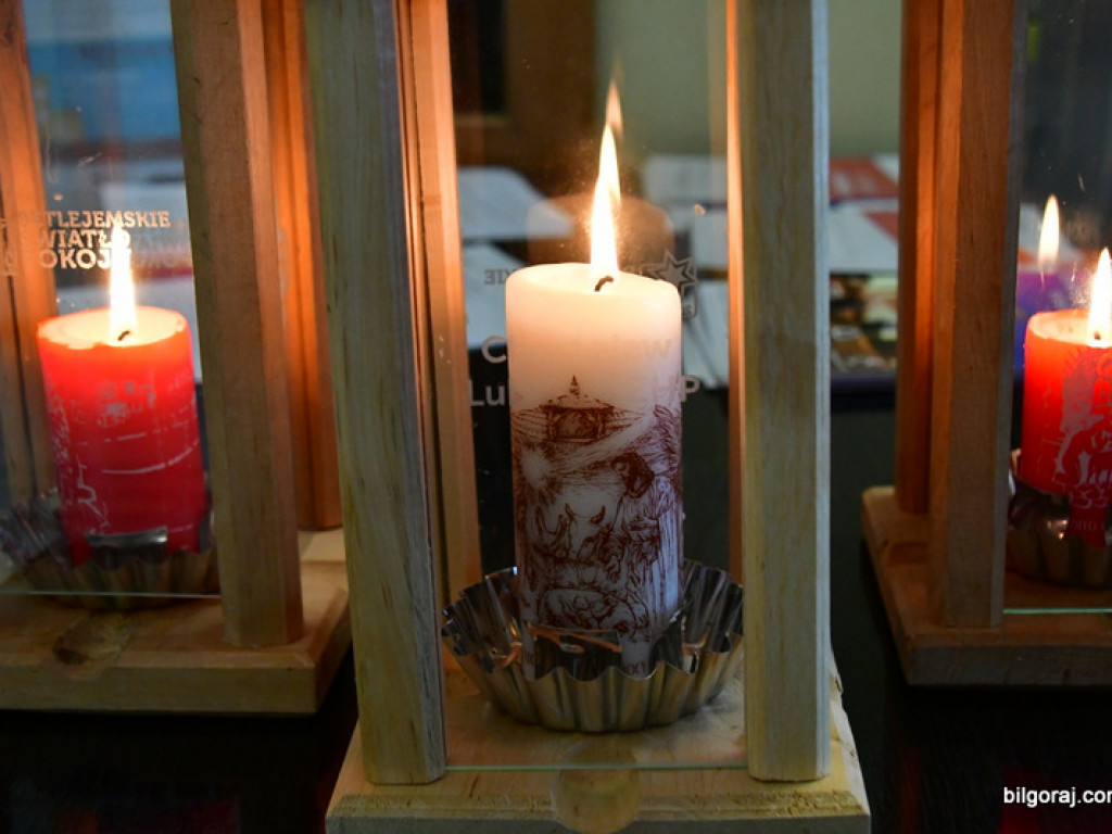 Betlejemskie Światło Pokoju 2021 (FOTO)