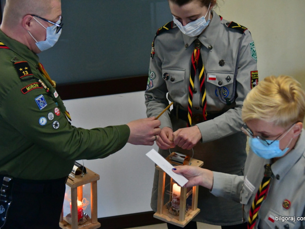 Betlejemskie Światło Pokoju 2021 (FOTO)