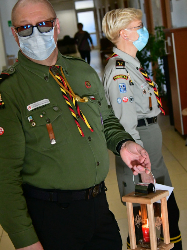 Betlejemskie Światło Pokoju 2021 (FOTO)