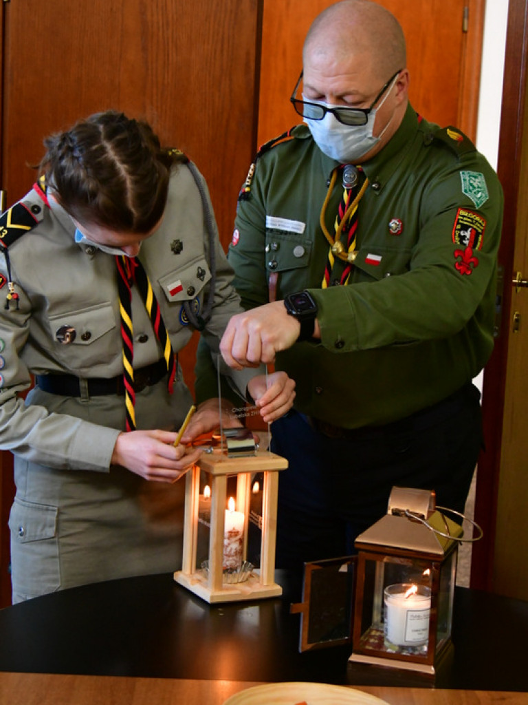 Betlejemskie Światło Pokoju 2021 (FOTO)