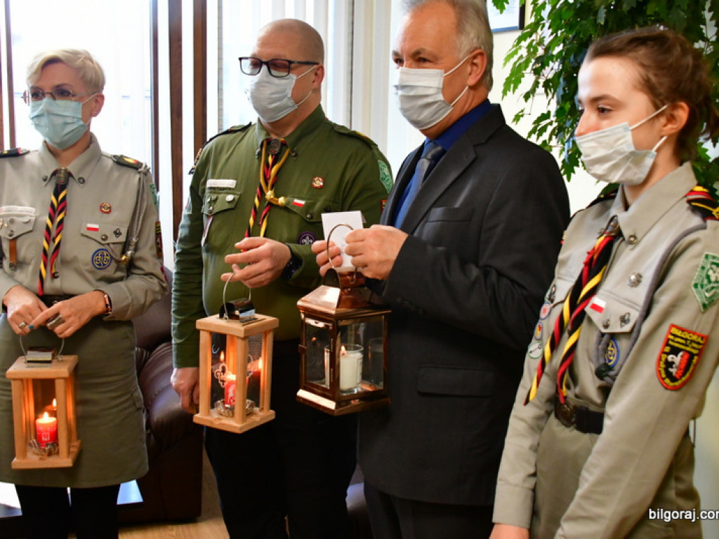 Betlejemskie Światło Pokoju 2021 (FOTO)