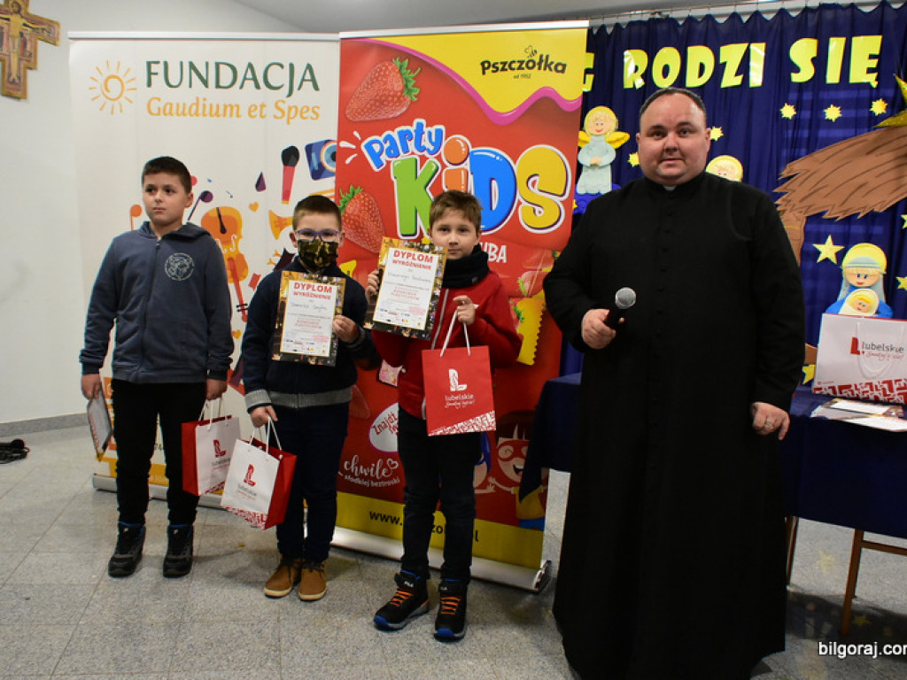 Dzieci przygotowały ozdoby na choinkę dla św. Jana Pawła II (FOTO)