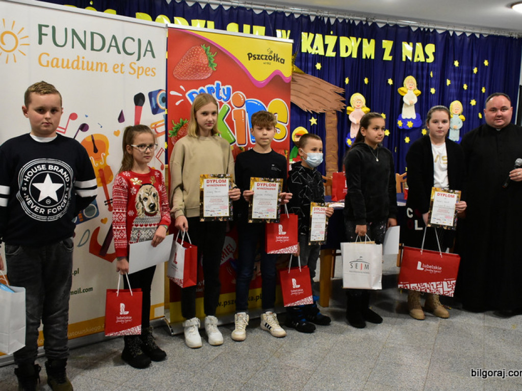 Dzieci przygotowały ozdoby na choinkę dla św. Jana Pawła II (FOTO)