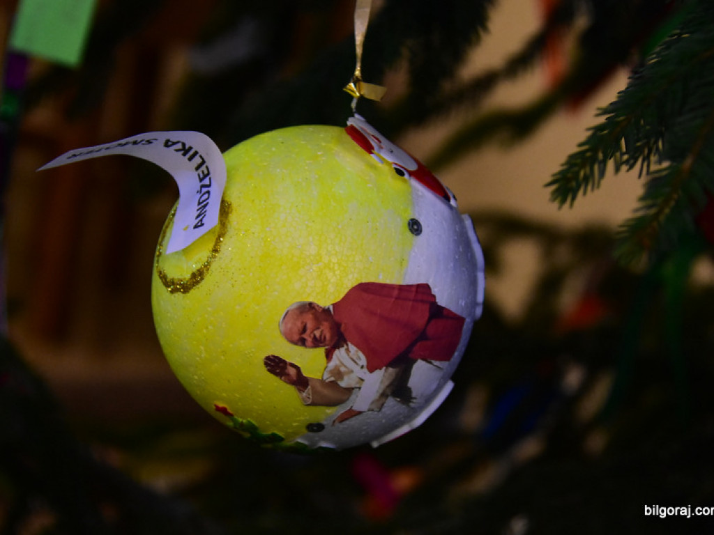 Dzieci przygotowały ozdoby na choinkę dla św. Jana Pawła II (FOTO)