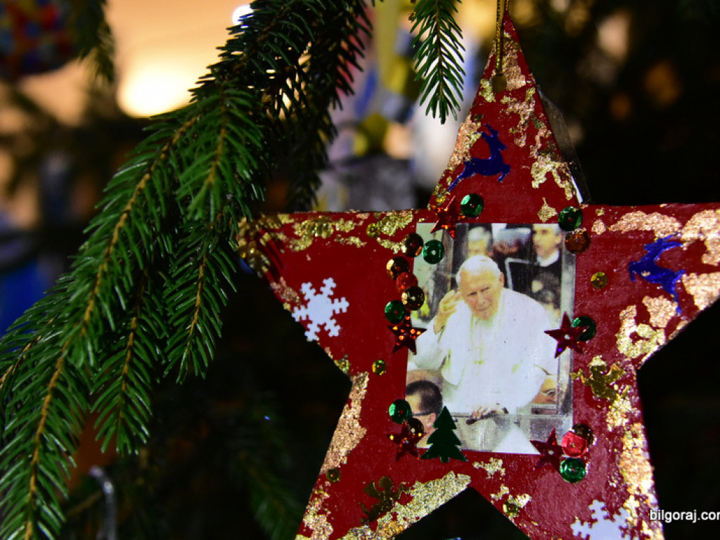 Dzieci przygotowały ozdoby na choinkę dla św. Jana Pawła II (FOTO)