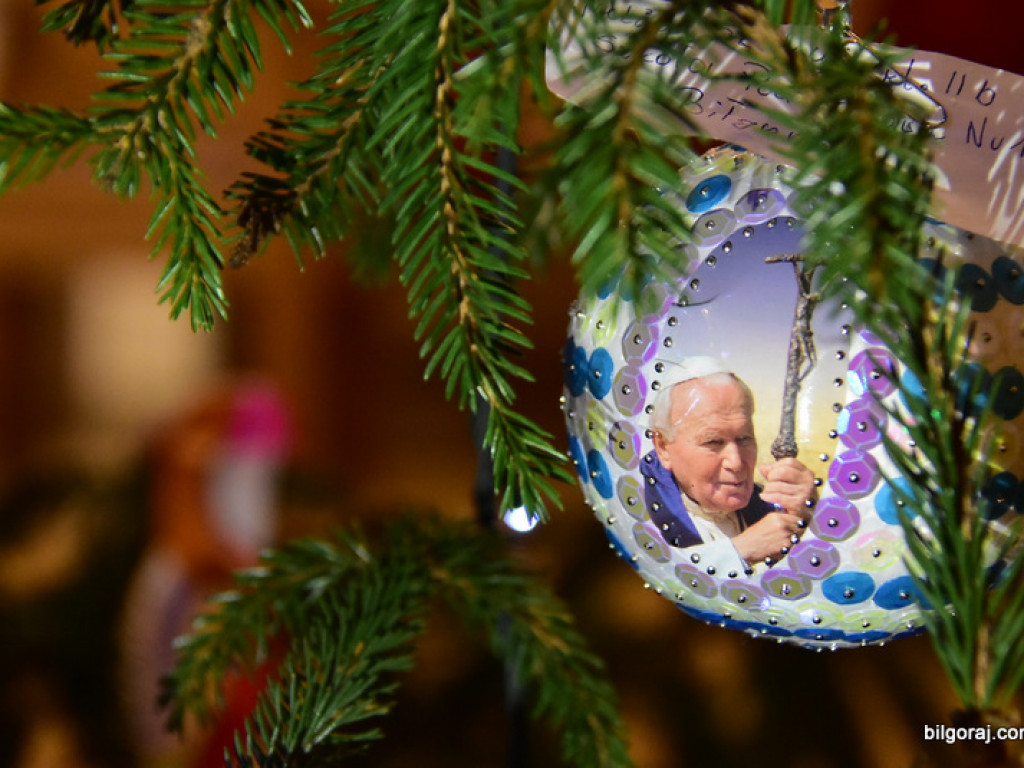 Dzieci przygotowały ozdoby na choinkę dla św. Jana Pawła II (FOTO)