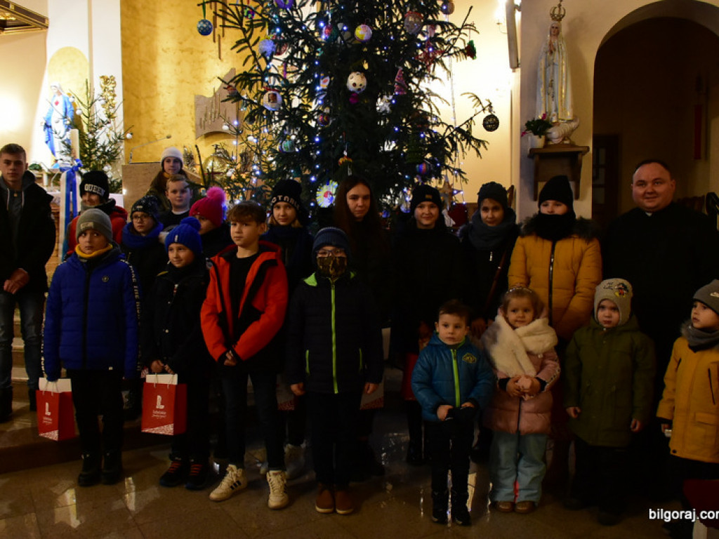 Dzieci przygotowały ozdoby na choinkę dla św. Jana Pawła II (FOTO)