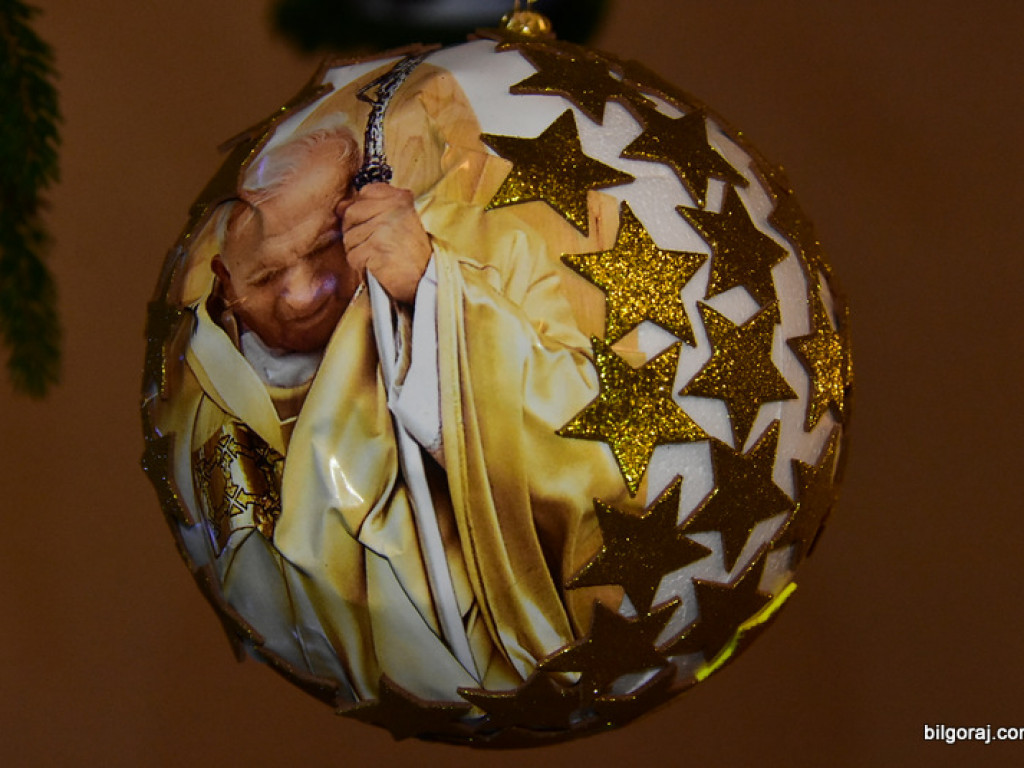 Dzieci przygotowały ozdoby na choinkę dla św. Jana Pawła II (FOTO)