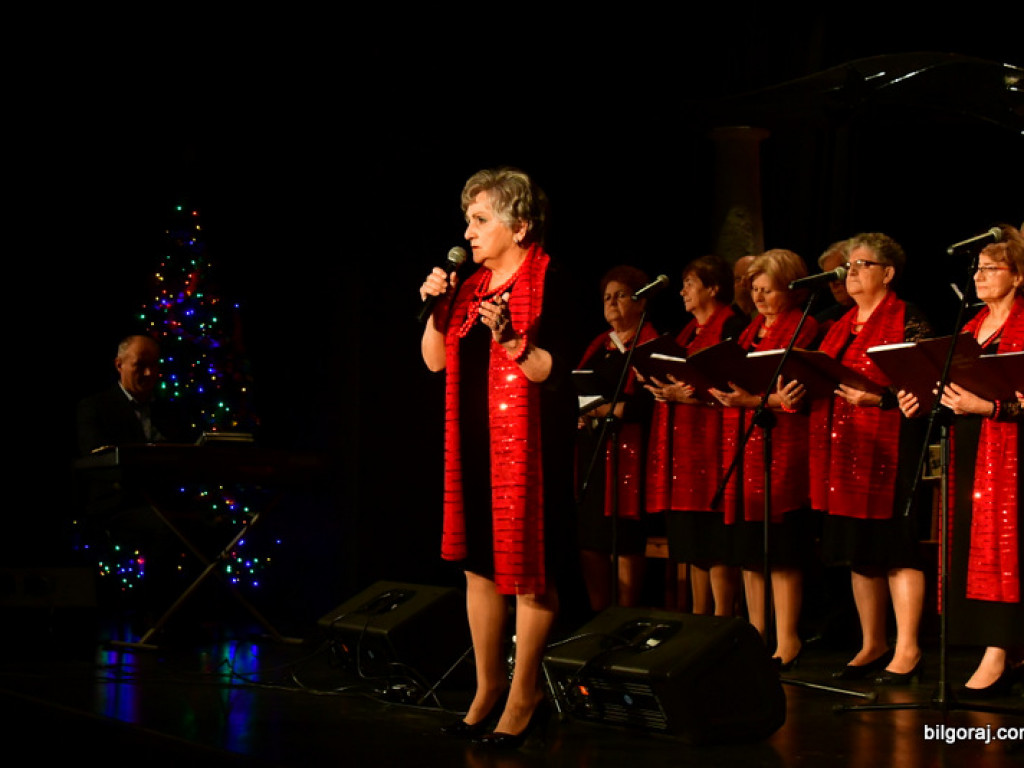 Jasełka w wykonaniu słuchaczy UTW Biłgoraj (FOTO)
