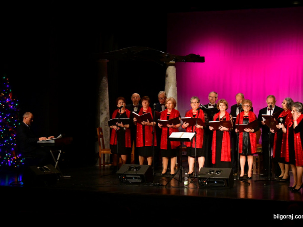 Jasełka w wykonaniu słuchaczy UTW Biłgoraj (FOTO)