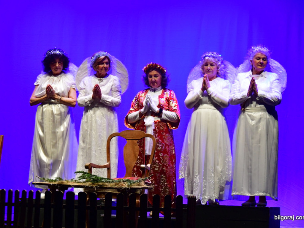 Jasełka w wykonaniu słuchaczy UTW Biłgoraj (FOTO)