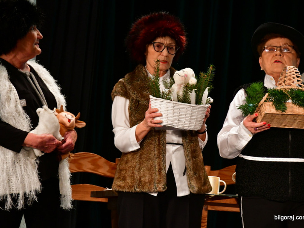 Jasełka w wykonaniu słuchaczy UTW Biłgoraj (FOTO)