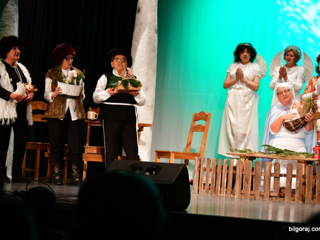 Jasełka w wykonaniu słuchaczy UTW Biłgoraj (FOTO)