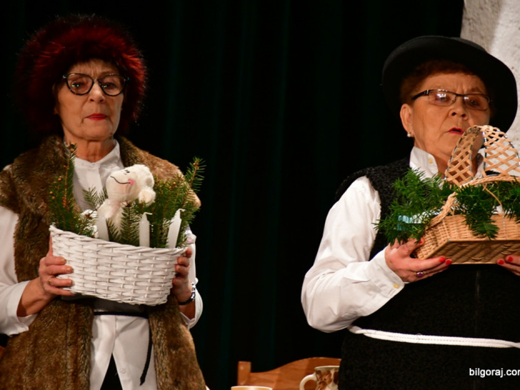 Jasełka w wykonaniu słuchaczy UTW Biłgoraj (FOTO)