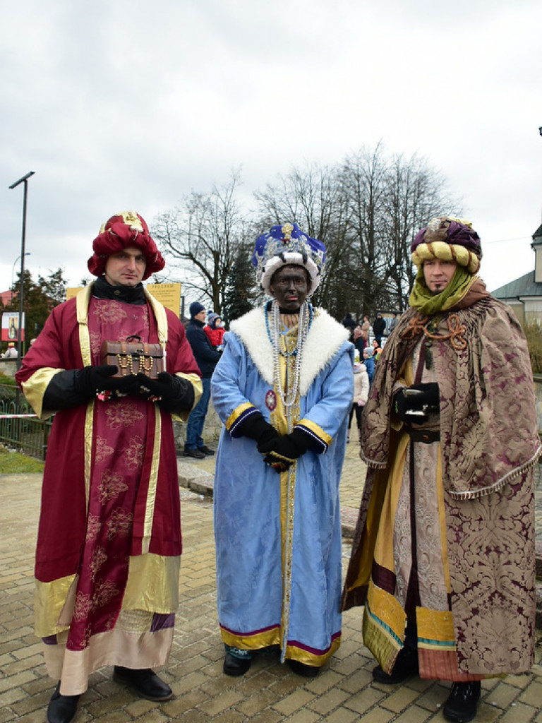 Orszak Trzech Króli przeszedł ulicami Biłgoraja (FOTO)