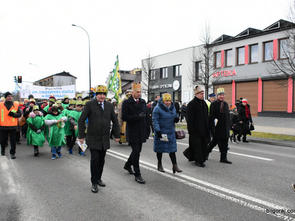 Orszak Trzech Króli przeszedł ulicami Biłgoraja (FOTO)