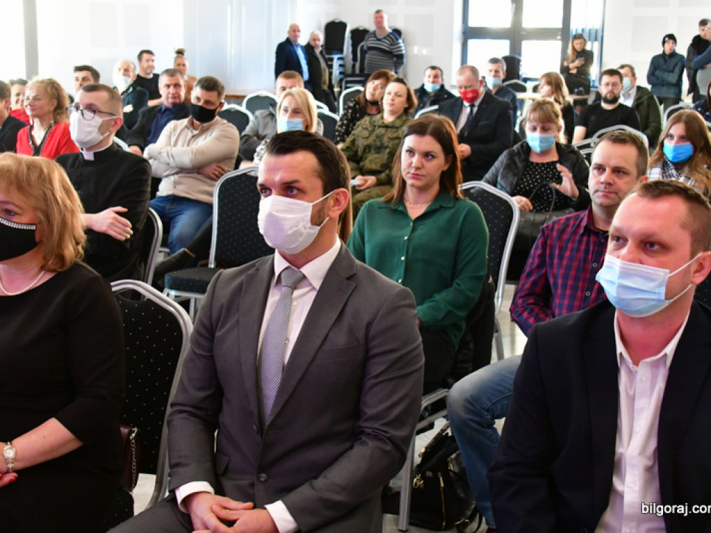 Spotkanie opłatkowe krwiodawców i jubileuszowa akcja poboru krwi w Majdanie Starym (FOTO)