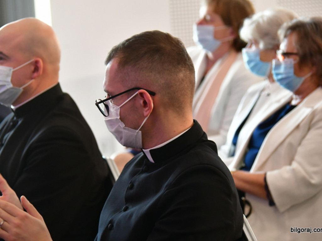 Spotkanie opłatkowe krwiodawców i jubileuszowa akcja poboru krwi w Majdanie Starym (FOTO)