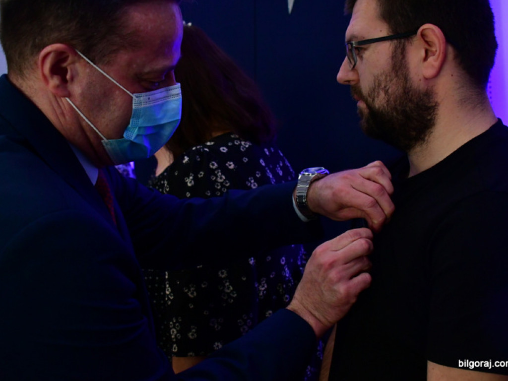 Spotkanie opłatkowe krwiodawców i jubileuszowa akcja poboru krwi w Majdanie Starym (FOTO)