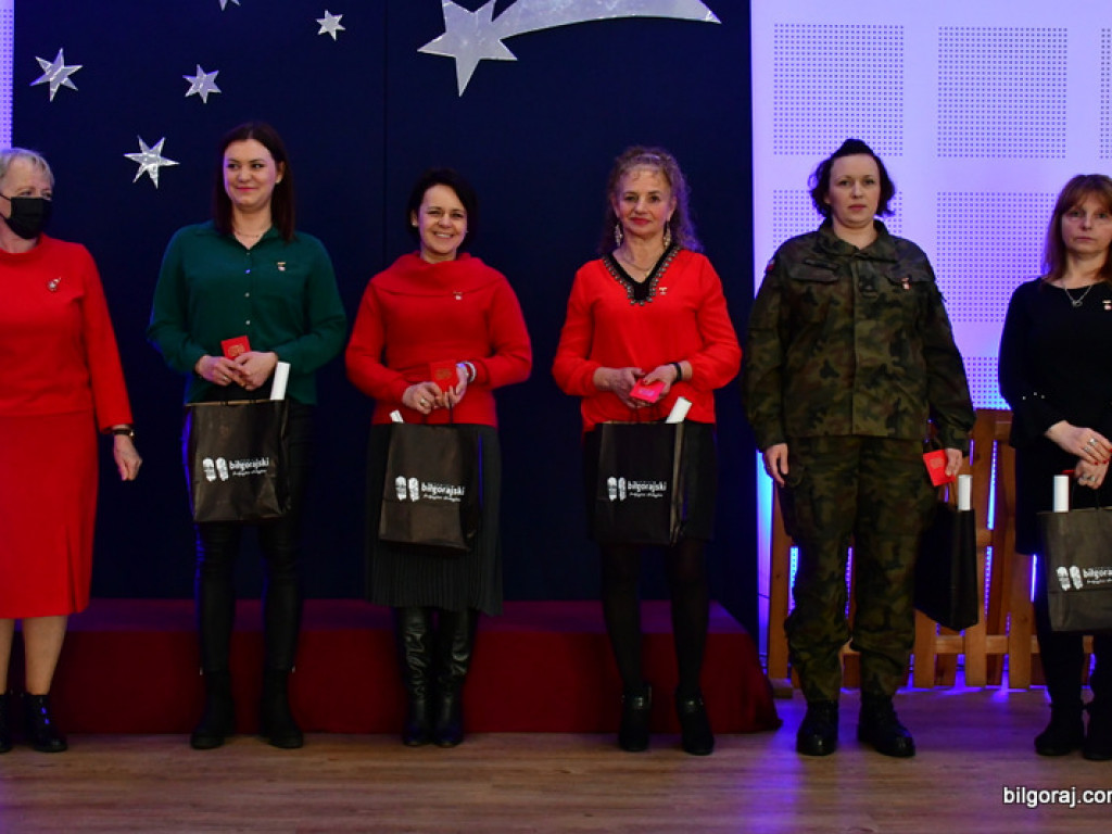 Spotkanie opłatkowe krwiodawców i jubileuszowa akcja poboru krwi w Majdanie Starym (FOTO)