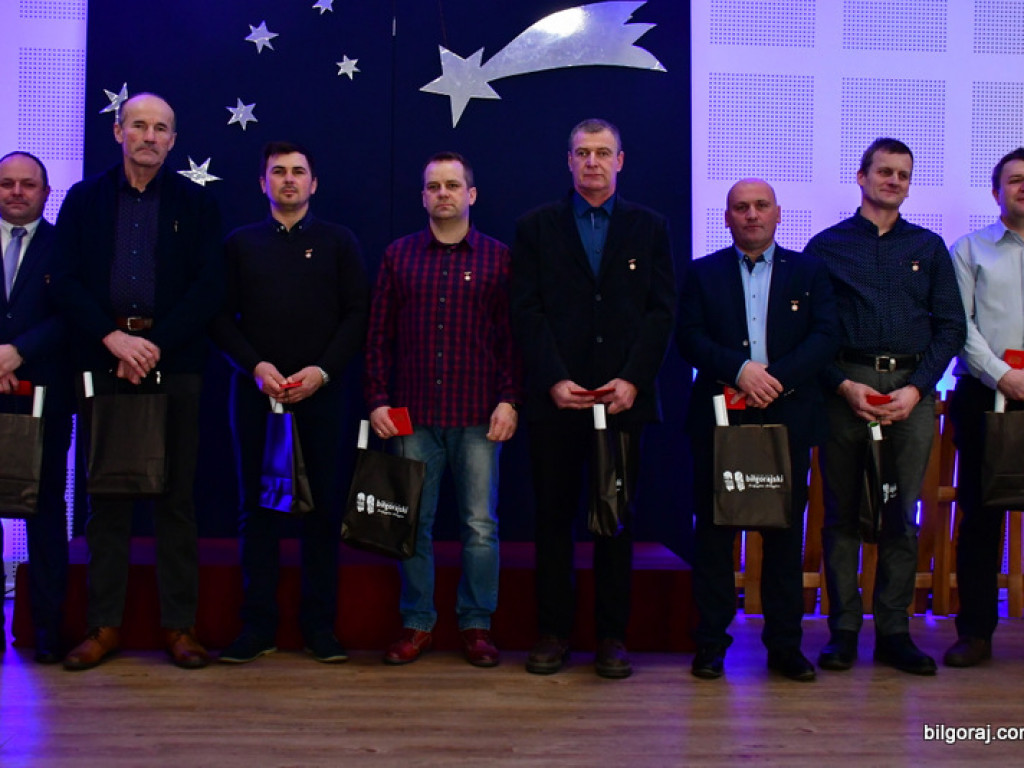 Spotkanie opłatkowe krwiodawców i jubileuszowa akcja poboru krwi w Majdanie Starym (FOTO)