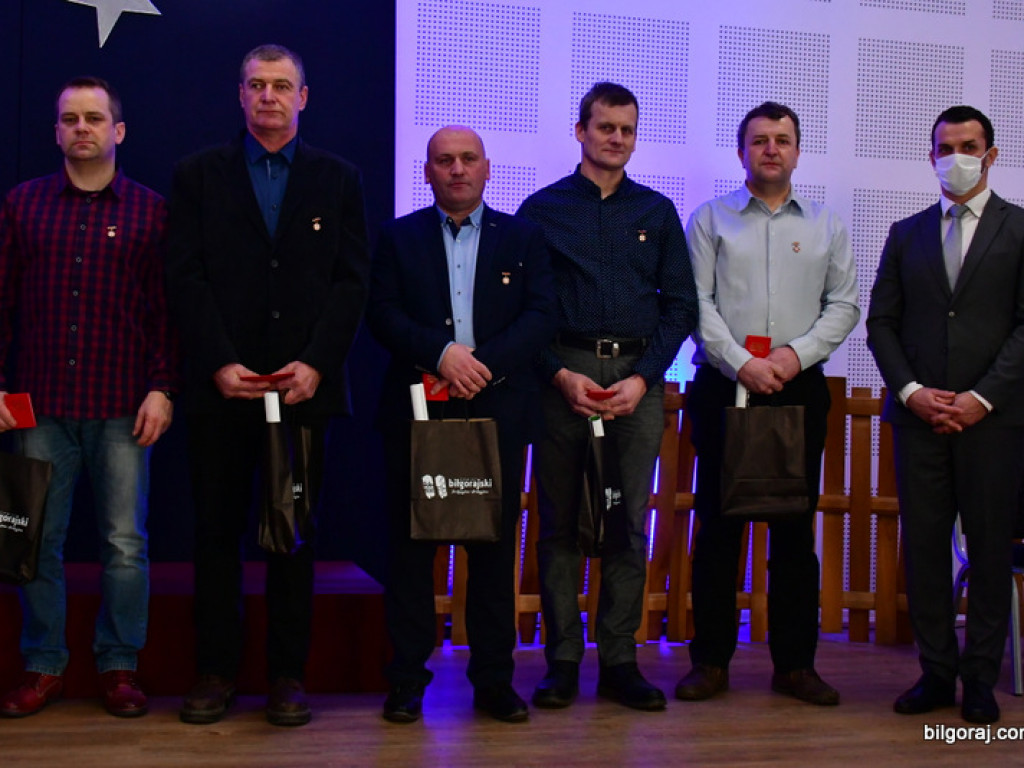 Spotkanie opłatkowe krwiodawców i jubileuszowa akcja poboru krwi w Majdanie Starym (FOTO)