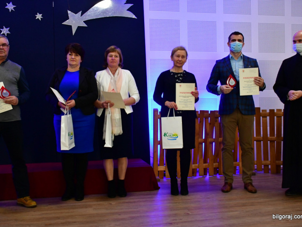 Spotkanie opłatkowe krwiodawców i jubileuszowa akcja poboru krwi w Majdanie Starym (FOTO)