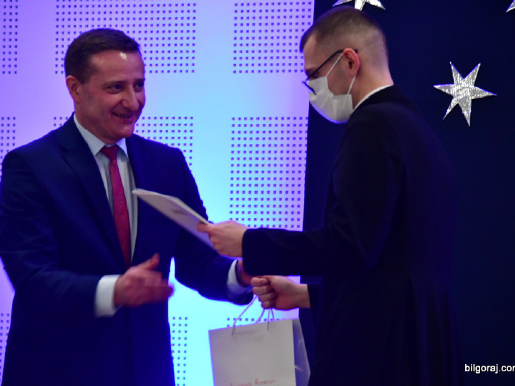 Spotkanie opłatkowe krwiodawców i jubileuszowa akcja poboru krwi w Majdanie Starym (FOTO)