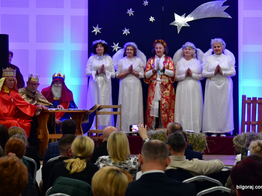 Spotkanie opłatkowe krwiodawców i jubileuszowa akcja poboru krwi w Majdanie Starym (FOTO)