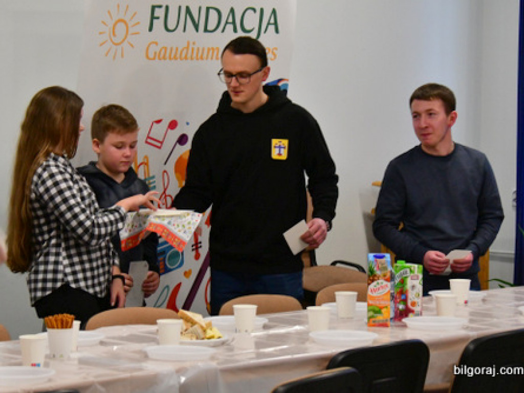 Spotkanie opłatkowe młodzieży skupionej w KSM (FOTO)
