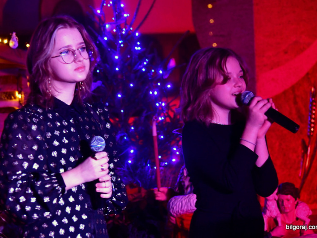 Koncert kolęd w wykonaniu Oli i Ali Tracz (FOTO, VIDEO)