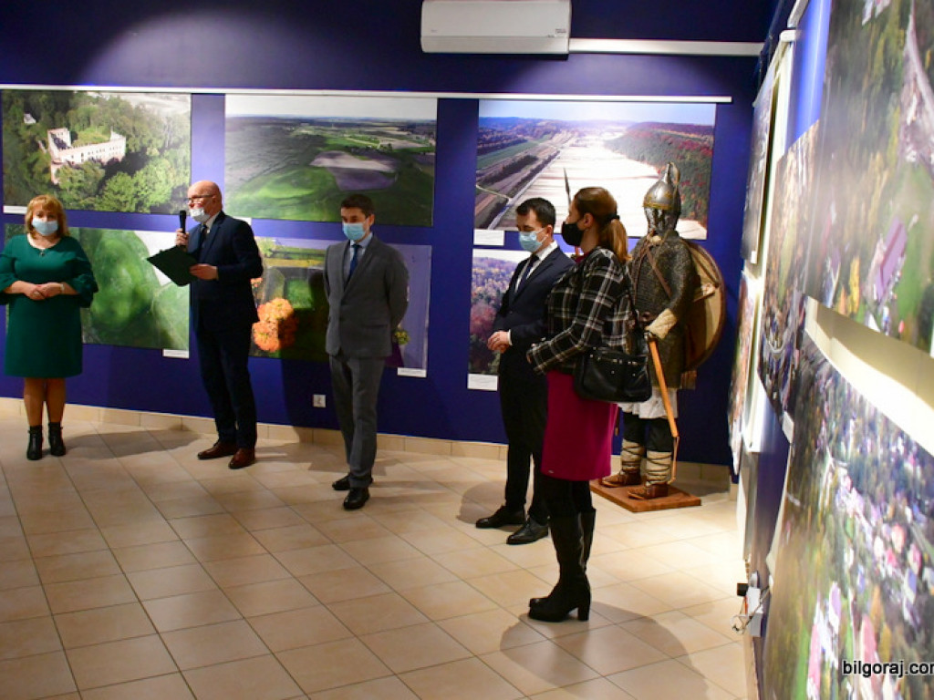 W poszukiwaniu przeszłości... wystawa niezwykłych zdjęć w MZB w Biłgoraju (FOTO)